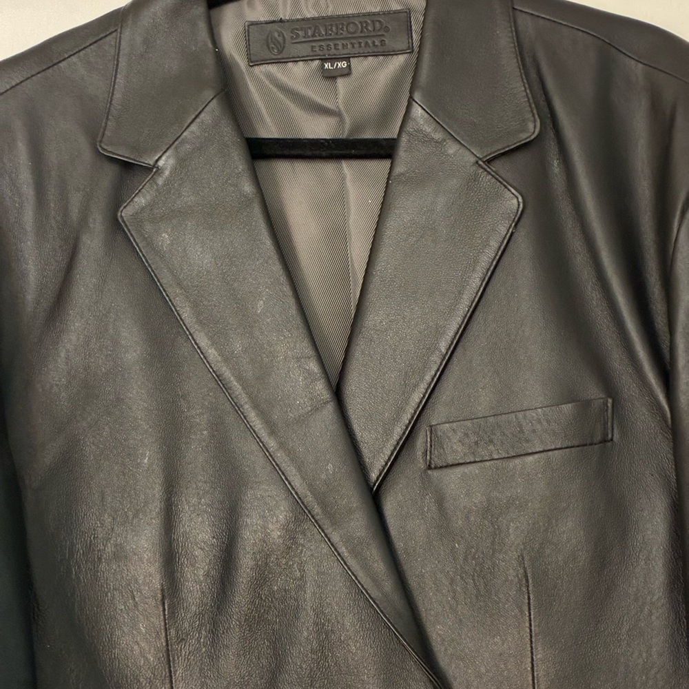 Stafford Classic Men’s Black Leather Jacket
